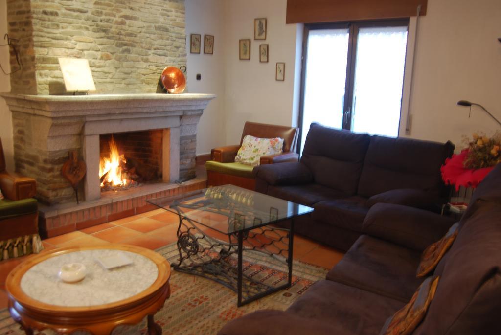 Casa Rural La Cuadraa Linares de Riofrío Chambre photo
