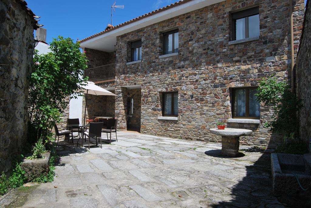 Casa Rural La Cuadraa Linares de Riofrío Extérieur photo