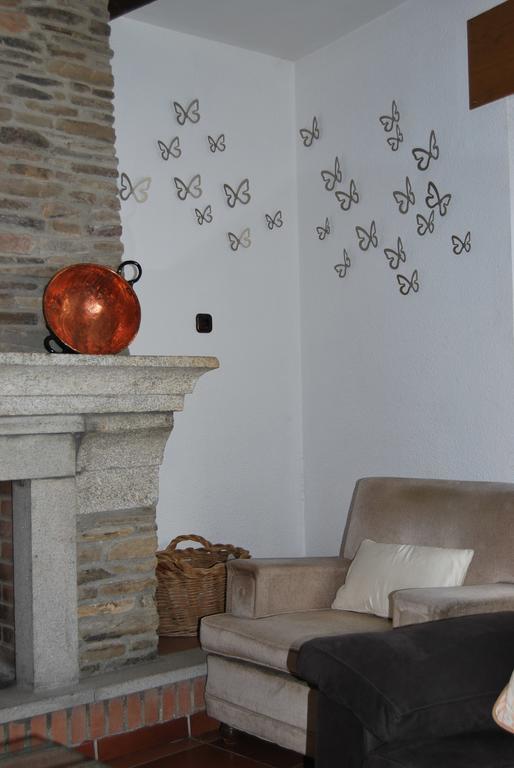 Casa Rural La Cuadraa Linares de Riofrío Extérieur photo